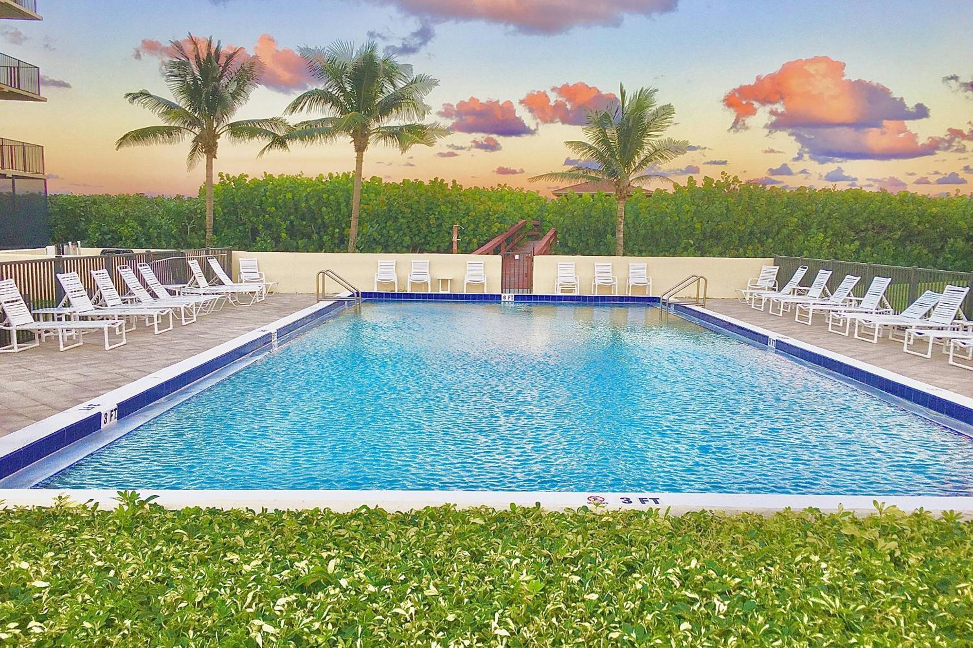 Ocean Breeze Condo Jensen Beach Esterno foto